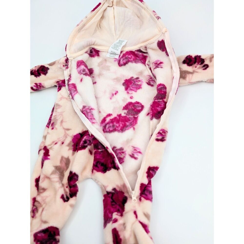 Laura Ashley Baby 0-3 Months Girls Hooded Coverall Pink Roses Print Soft Cuddle - Picture 8 of 10